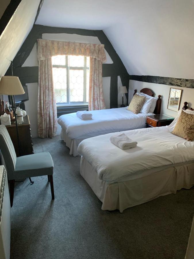 The White Hart Inn วินช์คอมบ์ ภายนอก รูปภาพ